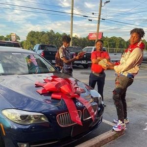 Meet your Posher, Justin